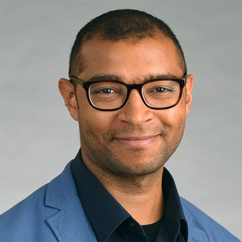 Senongo Akpem
